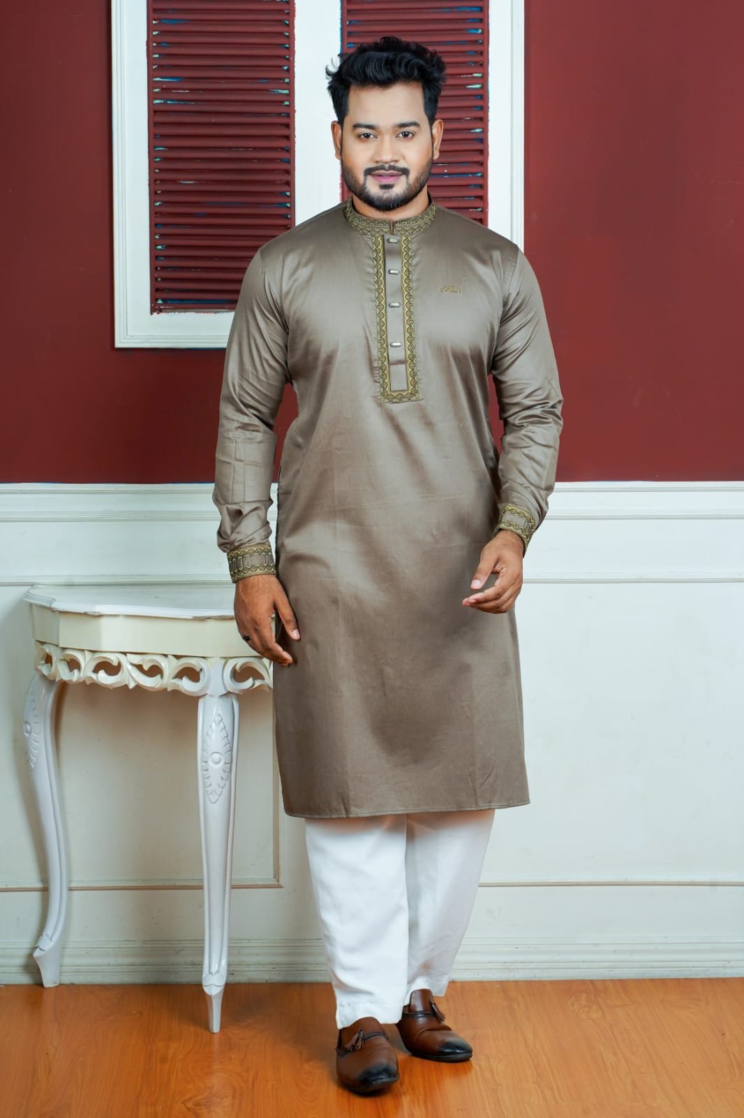 প্রিমিয়াম এম্ব্রয়ডারি পাঞ্জাবী